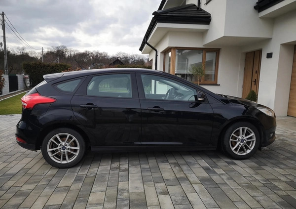 Ford Focus cena 36900 przebieg: 83470, rok produkcji 2017 z Kraków małe 56